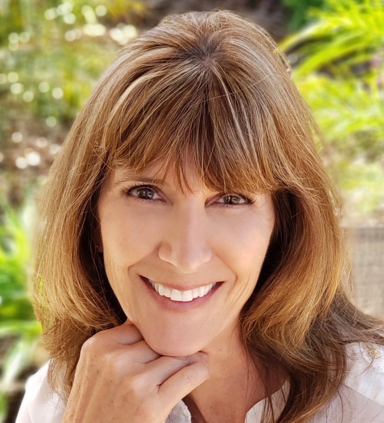 Catherine Pegeron Headshot